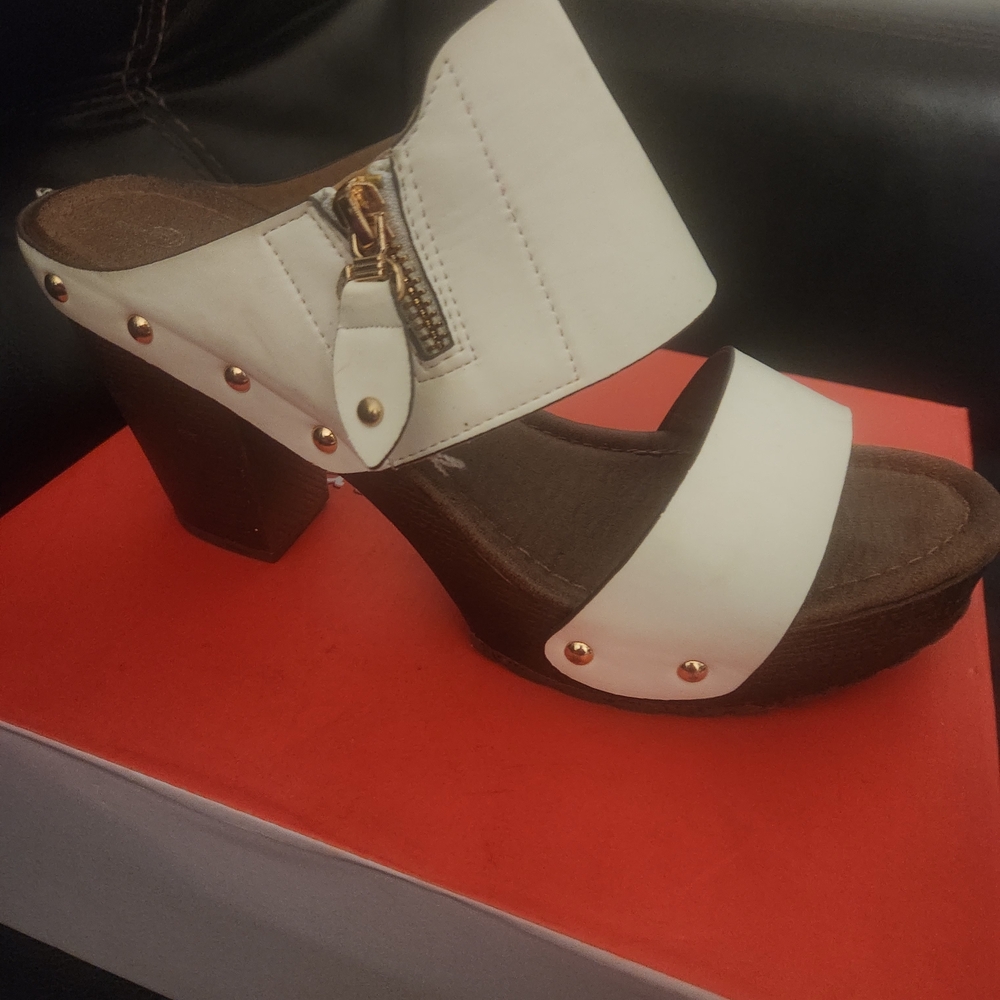 Nature Breeze Cream and Brown Heeled Sandals